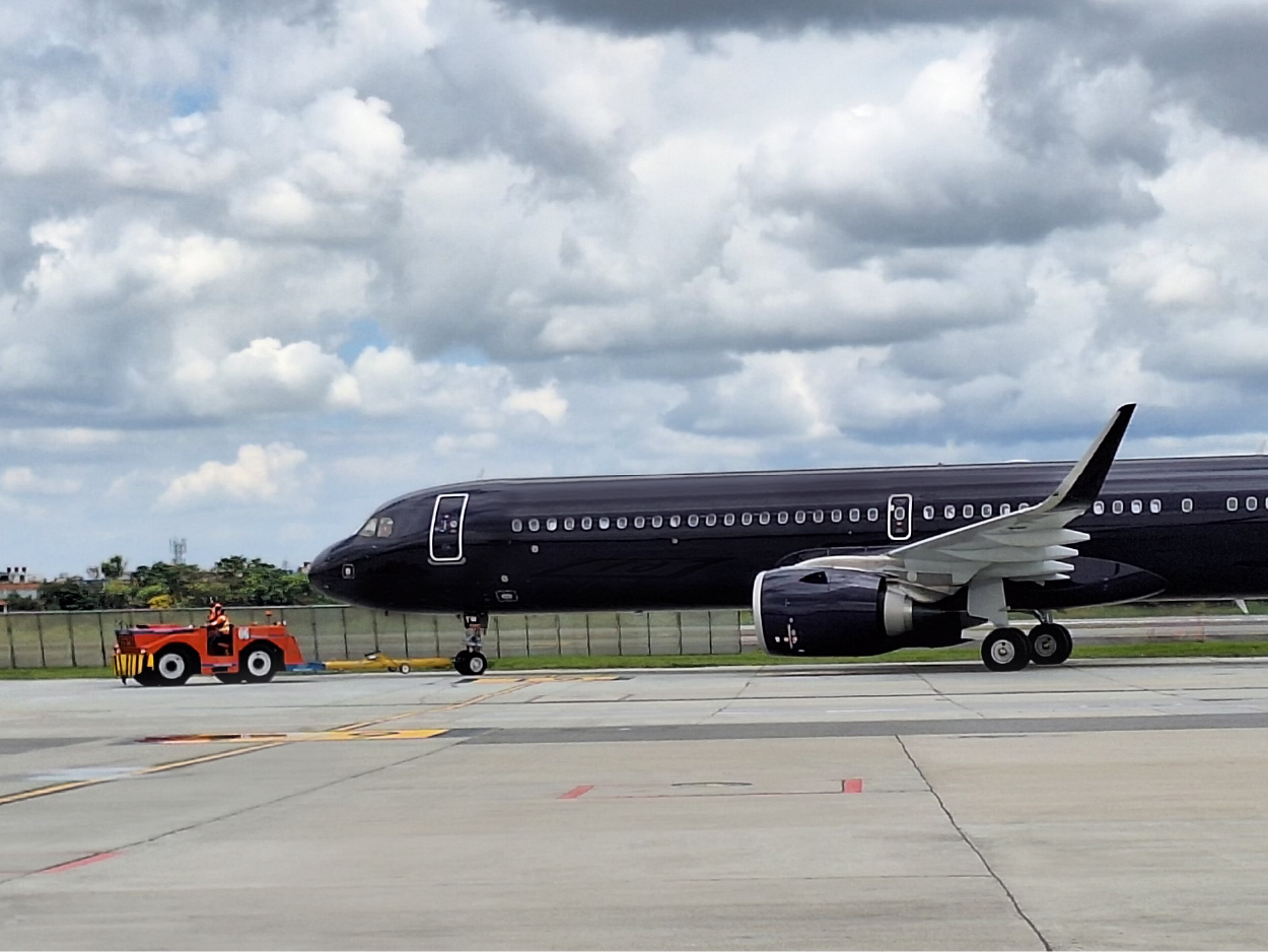 Servicios_Atención de vuelos y rampa_Traslado de Aviones